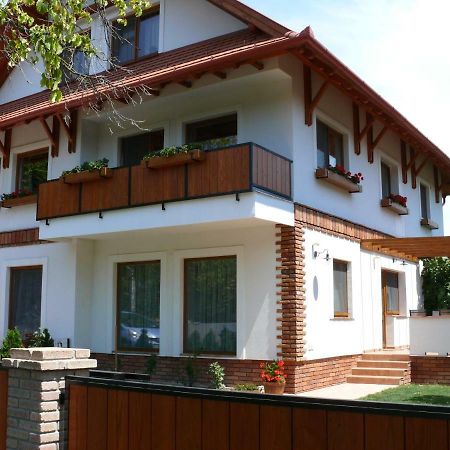 Sara Apartman Hévíz Exterior foto